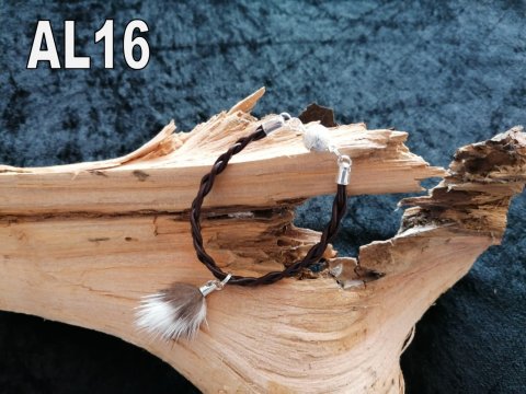 Armbånd i mørkebrun lædersnøre Armbånd i mørkebrun lædersnøre