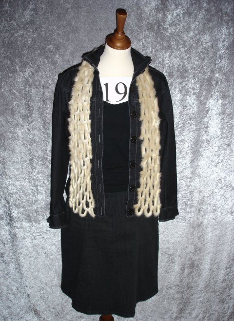 Tørklæde i lysebrun minkskind Minktørklæde